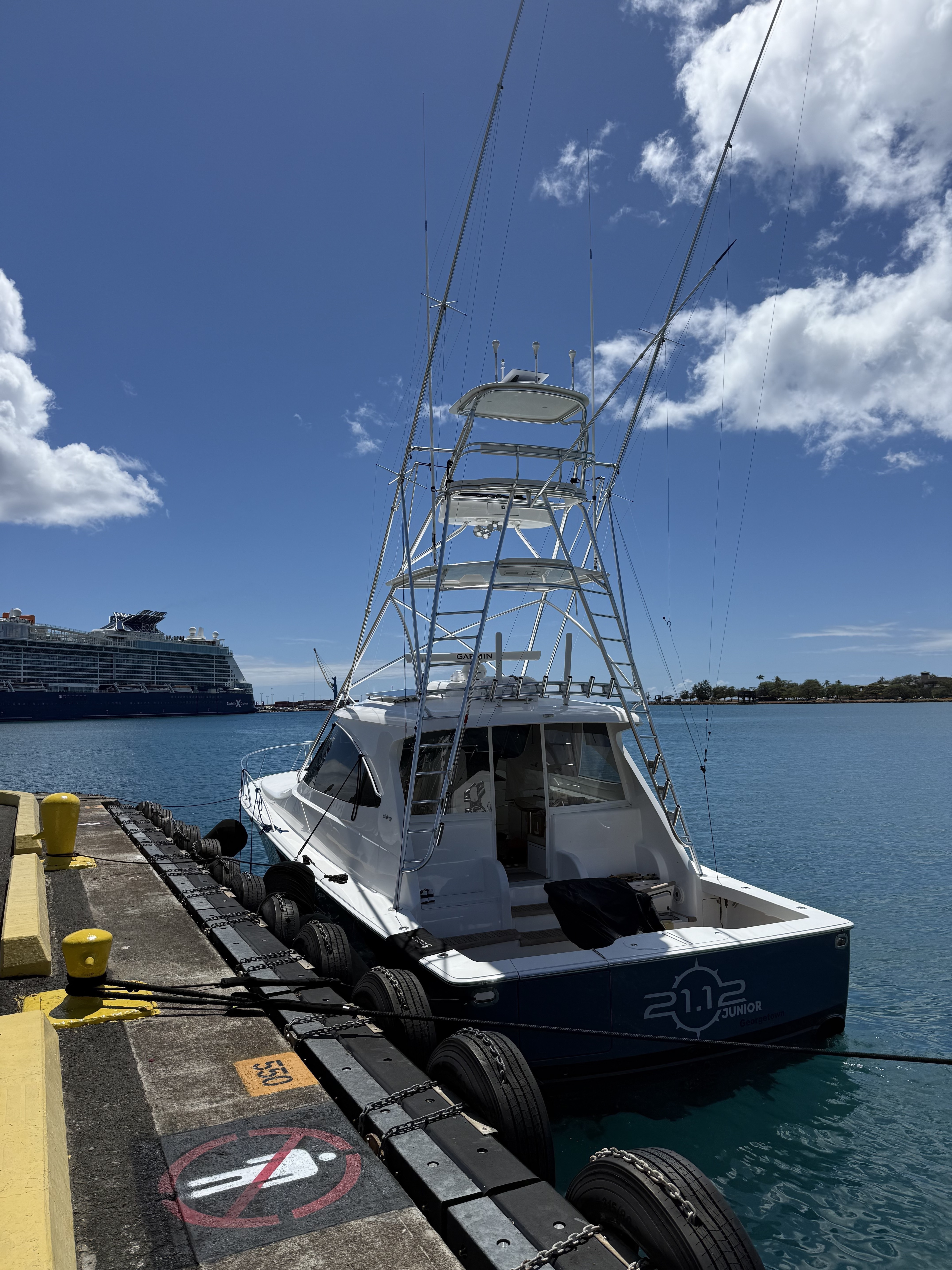 Yacht at dock — Advanced Marine Hawaii